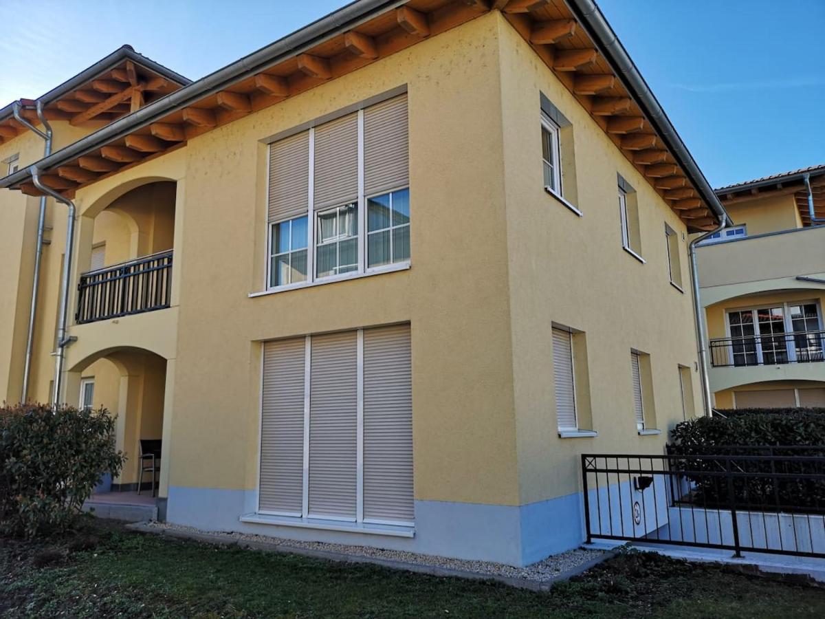 Klein Und Fein Appartement Rust Buitenkant foto